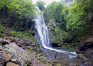 Réservez le Domaine d'Orion pour vos vacances, location modulable de 8 à 20 personnes, proche Sarlat.