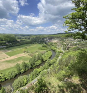 Réservez le Domaine d'Orion pour vos vacances, location modulable de 8 à 20 personnes, proche Sarlat.