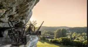 Réservez le Domaine d'Orion pour vos vacances, location modulable de 8 à 20 personnes, proche Sarlat.