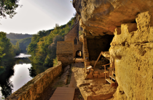 Réservez le Domaine d'Orion pour vos vacances, location modulable de 8 à 20 personnes, proche Sarlat.