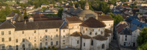 Réservez le Domaine d'Orion pour vos vacances, location modulable de 8 à 20 personnes, proche Sarlat.